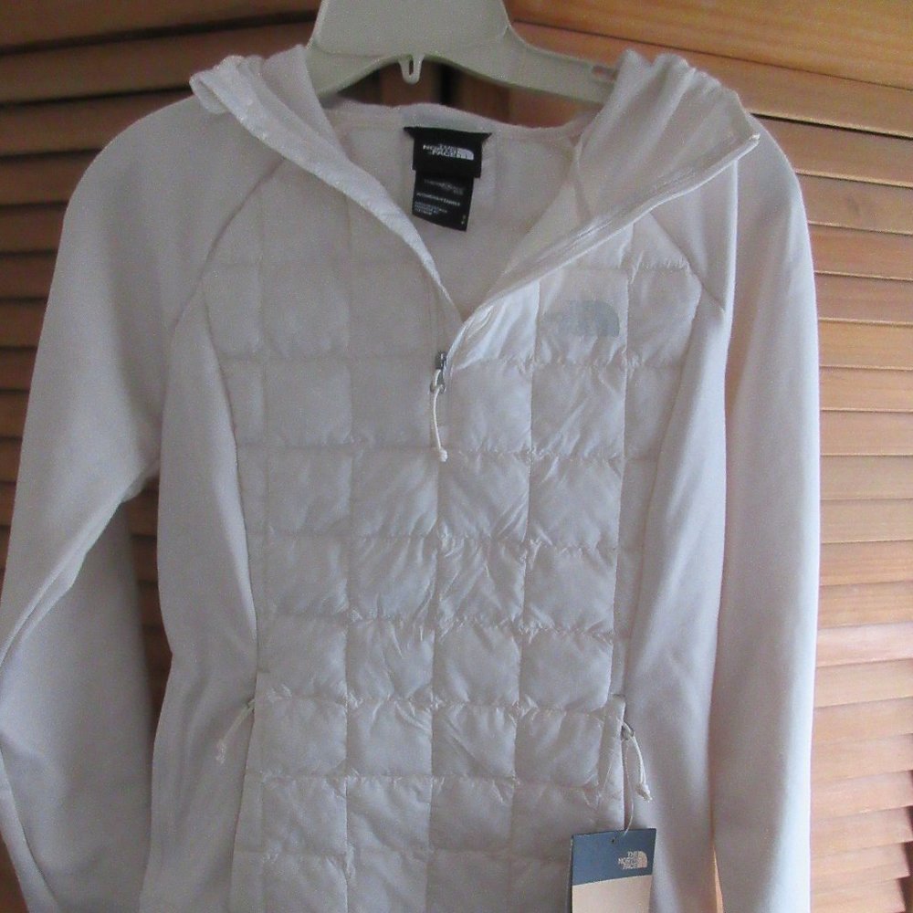 Womens North Face Thermoball Hybrid Jacket SZ Small NEW !!